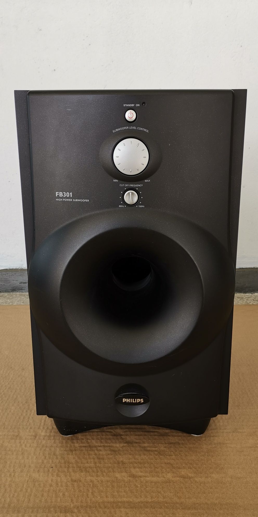 PHILIPS  Zestaw głośnikowy kina domowego + aktywny subwoofer  5.1