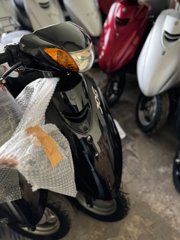 Скутера З контейнера Honda, Dio