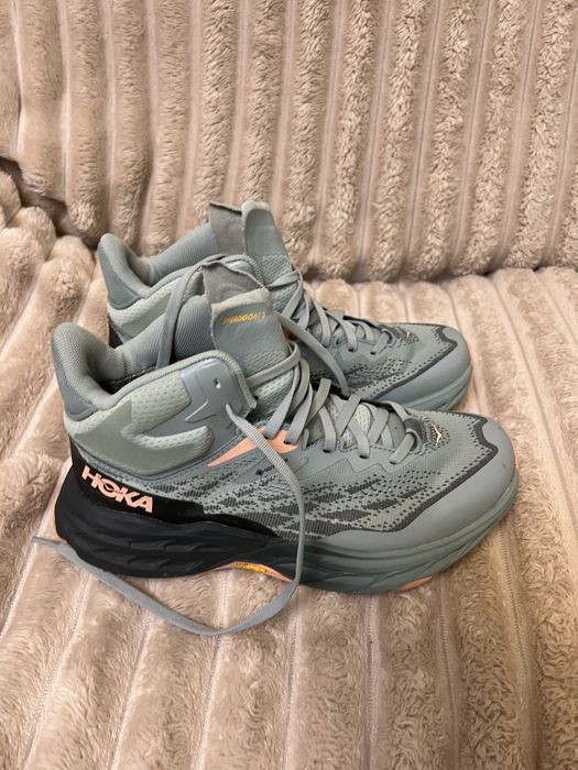 Hoka 38 для хайкінгу і довгих прогулянок