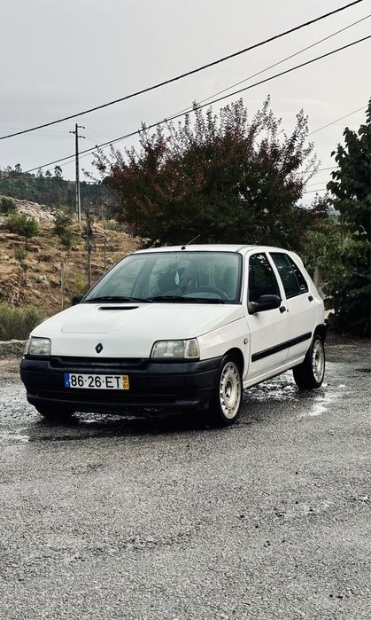 Renault Clio 1.2 Gasolina *kits do williams*
