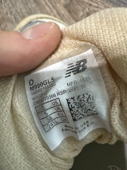 Кросівки New Balance 990v5