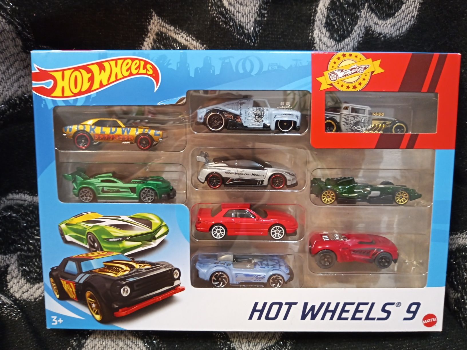 Samochody auta hot wheels 9 sztuk zestaw prezent