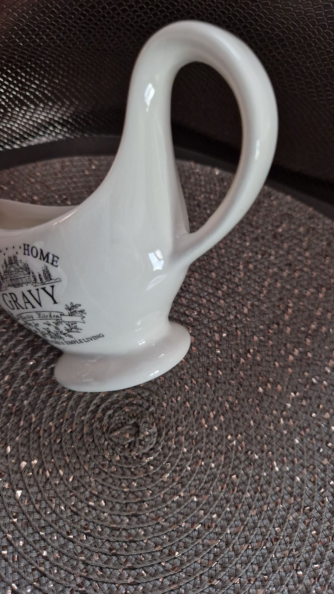 Sosjerka porcelanowa z serii Sweet Home