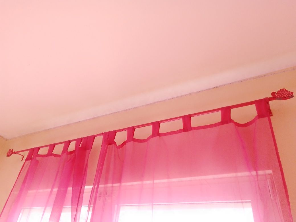 Cortinas rosas transparentes