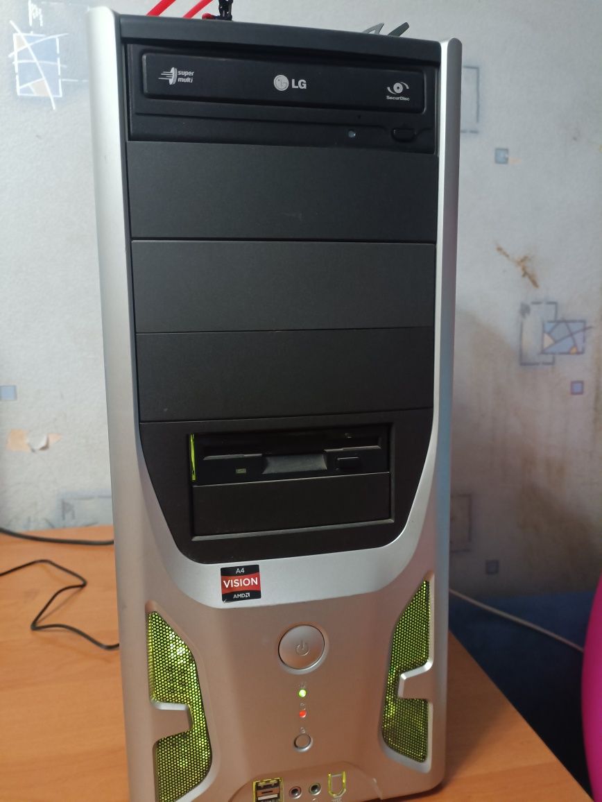 Продам Игровой ПК AMD X4 3 128GB 10gb
