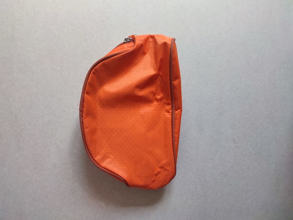 Kosmetyczka pomarańczowa
