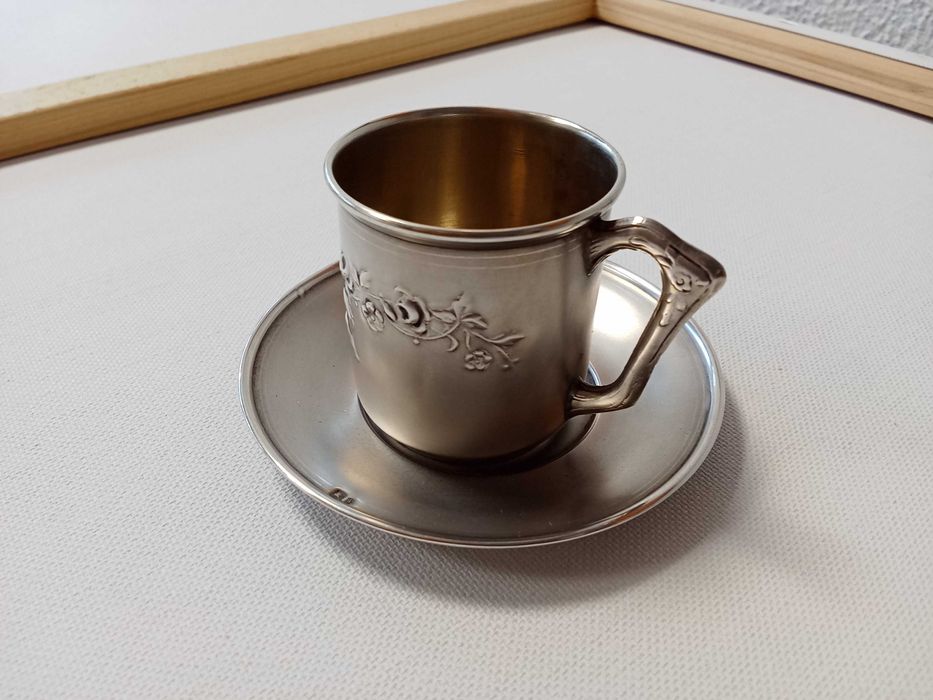 Chávena de cafe com Pires em Prata