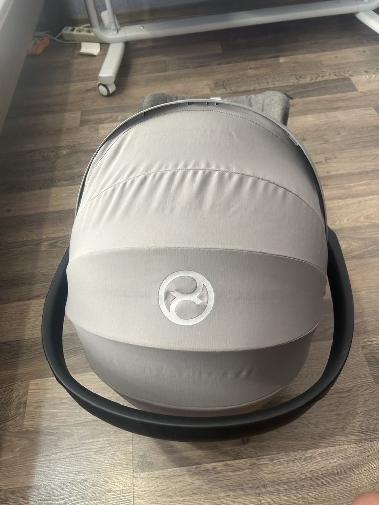 Автокрісло Cybex Cloud T i-Size Mirage grey