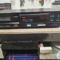 Odtwarzacz CD Fisher AD-822