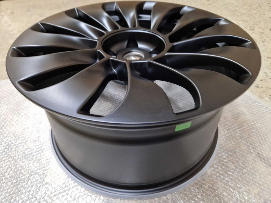Диски одноширокие R18 W8.5 PCD5x114.3 ET40 DIA 64.1 Tesla Model3,S,X,Y