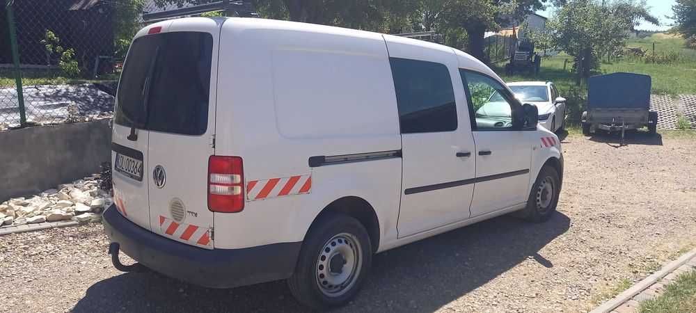 Volkswagen Caddy Maxi 1,6tdi klima  zadbany