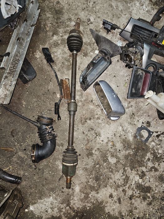 Піввісь/ричаги/цапфи Lancer 9 1.6 бензин