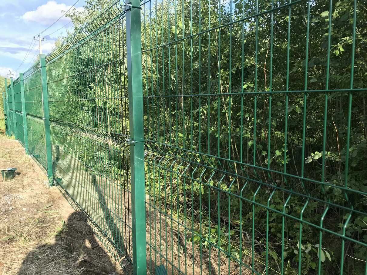 3Д забор від виробника Огорожа Металевий паркан Секції зелені з ПВХ 3д