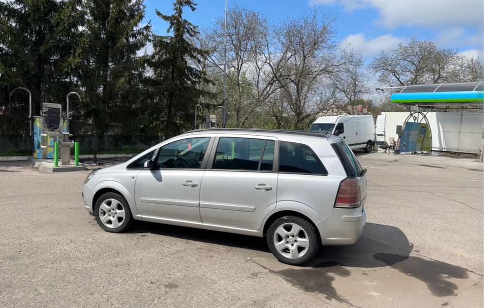 Opel zafira 1.6 mpi рідна фарба