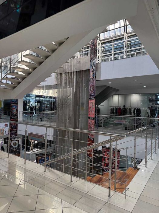 ТЦ Олімпійський 61,3 м.кв комерційне призначення