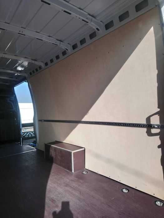 Iveco Daily L4H3-Profesjonalna zabudowa ze sklejki KNAUTECH