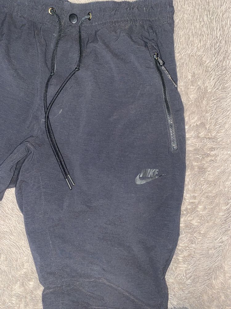 Штани Nike tech fleece , нейлонові штани