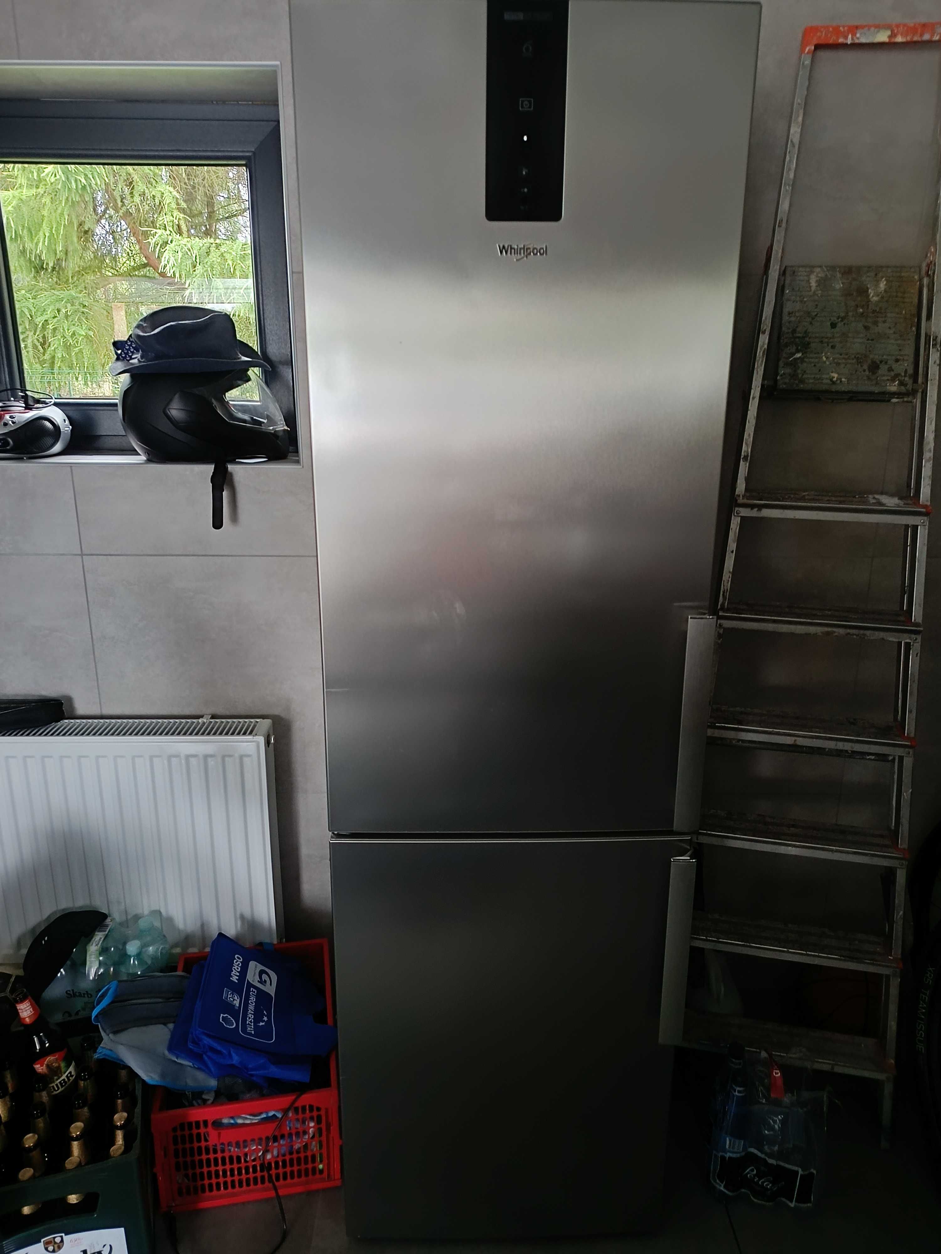 Lodówka Whirlpool W7 203x60x68 cm