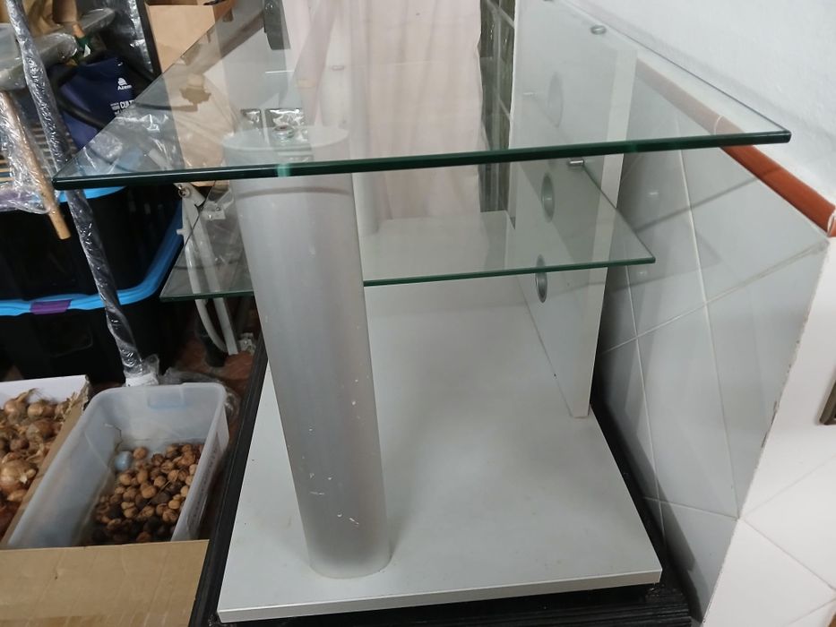 Mesa em vidro para televisao