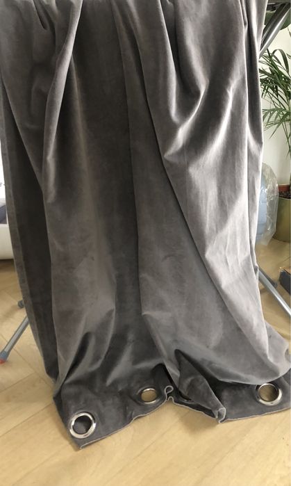 Szare welurowe zasłony IKEA SANELA 250 cm przelotki zacieniające 2 szt