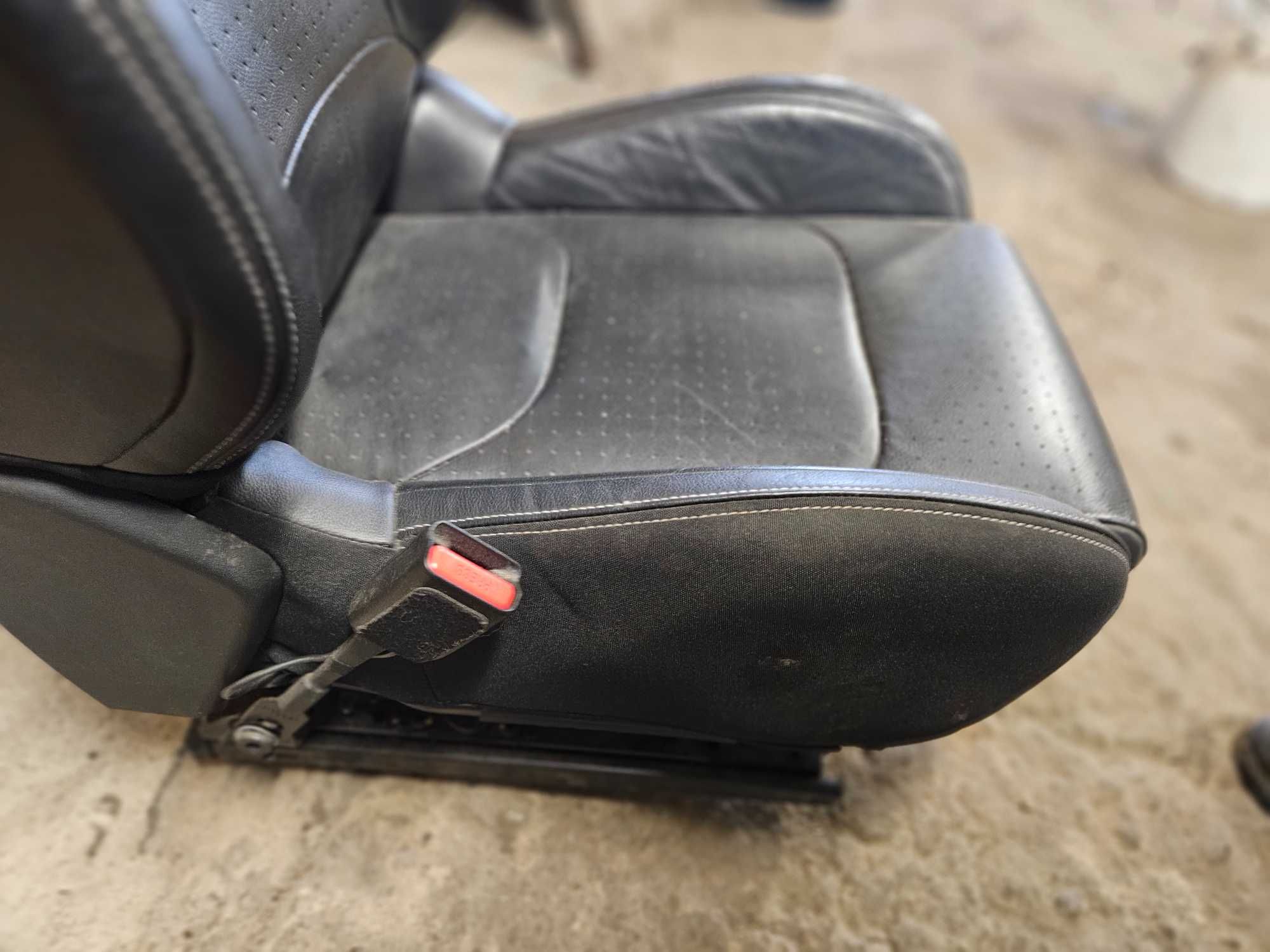 Fotel Kierowcy DS4 Skóra