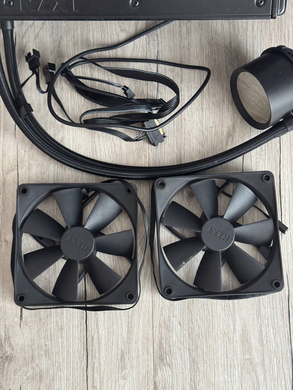 Система рідинного охолодження NZXT Kraken 240 LCD (RL-KN240-B1)