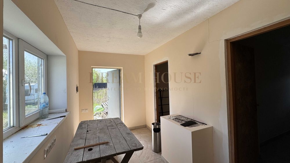 Дача на 10 сотках під Києвом