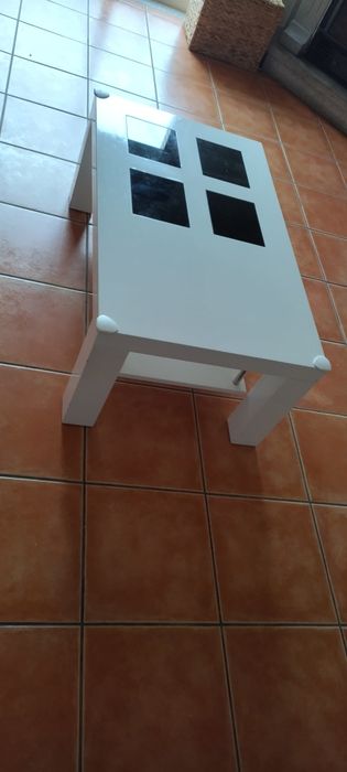 Mesa de centro de sala lacada a branco