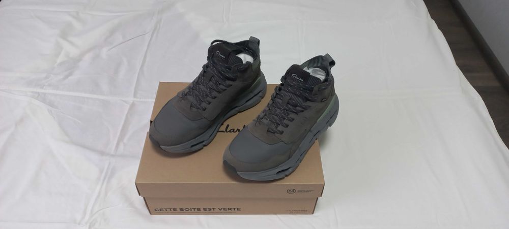 Водонепронекнi замшевi черевики Clarks Б/В