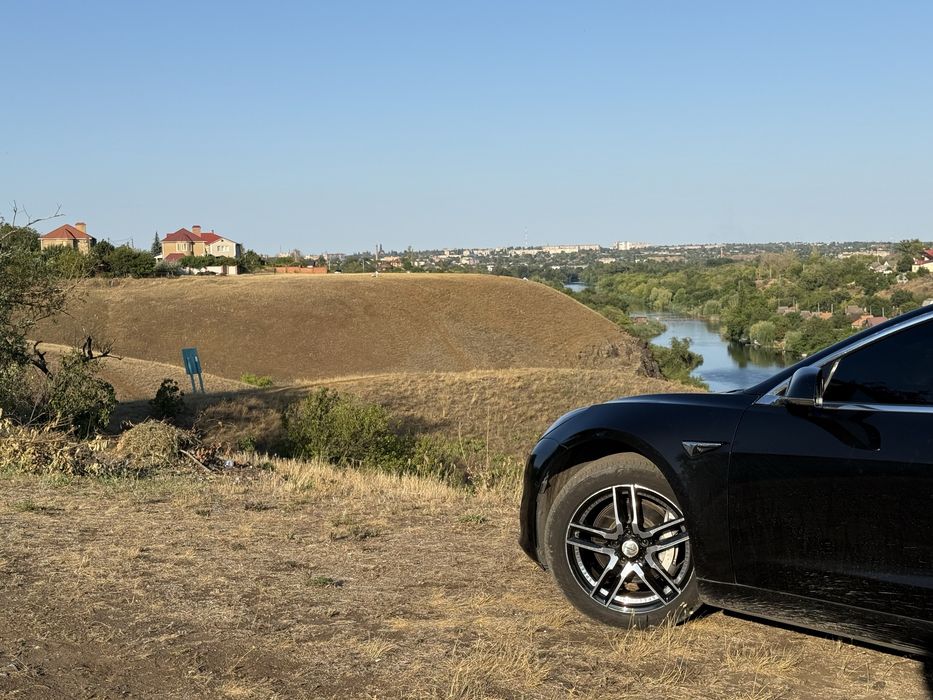 Продам диски Тесла Speed line р18 5 114.3 ET 40 J8 цо 82.1 64.1