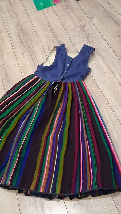 Sukienka ludowa wełniak Łowicka  dla szczupłej pani z prl  dół plisowo