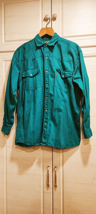Рубашка из 100% Cottona. Размер М. Цвет бирюзовый.