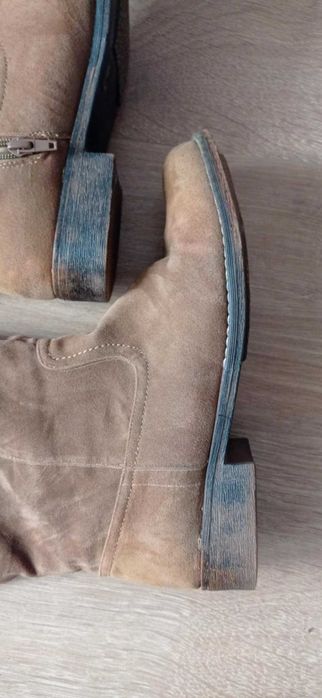 Brązowe musztardowe zamszowe płaskie Kozaki Kowbojki rude camel r 40