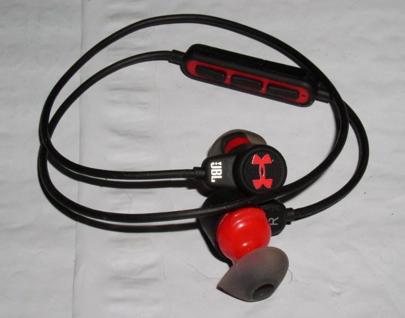 Наушники JBL Under Armour Sport Wireless Stereo гарнитура.