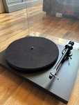 Gramofon Pro ject Debut SE
