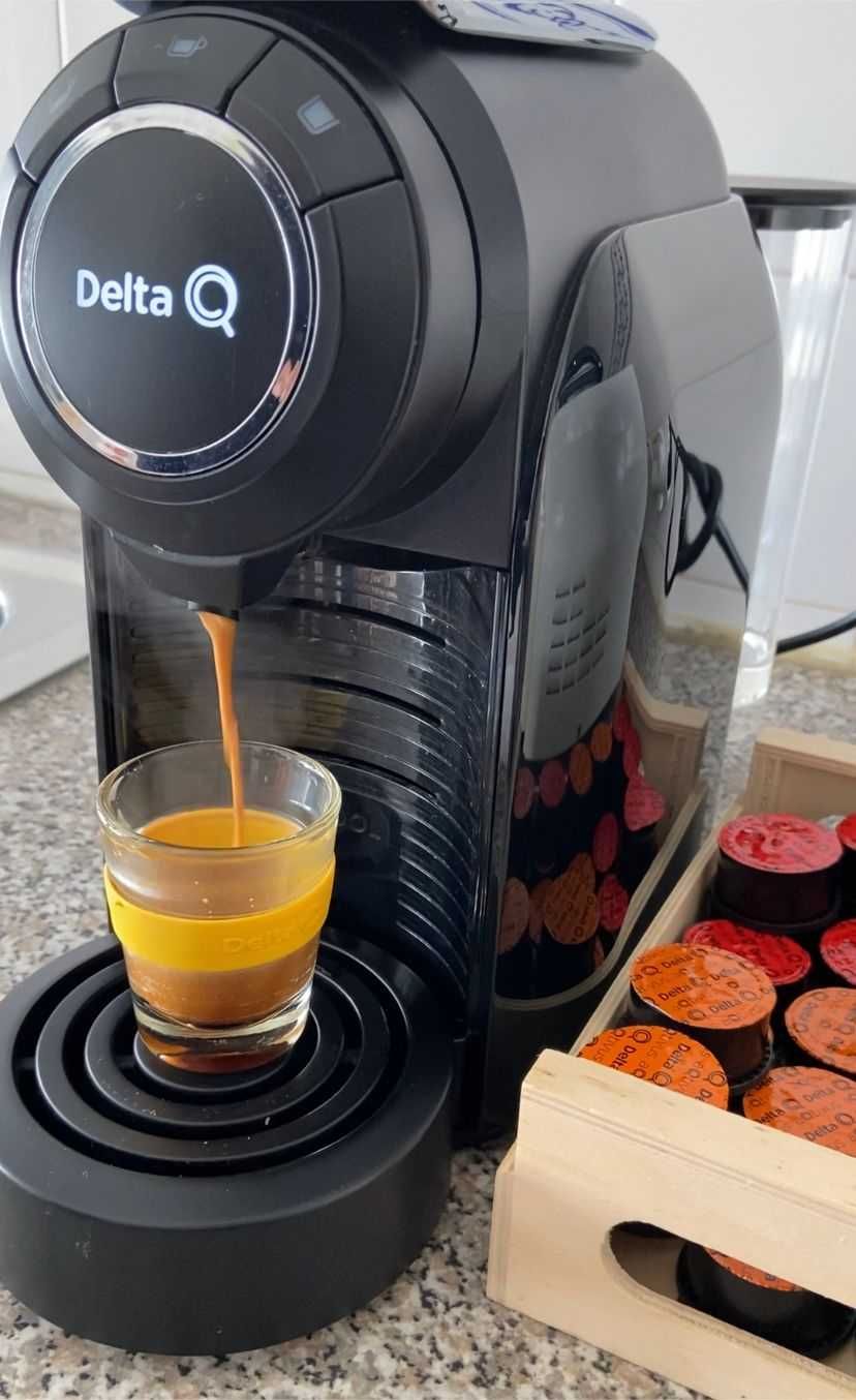 Máquina de café Delta Q