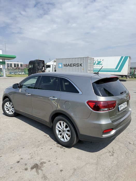 Kia sorento 2019 7 місць