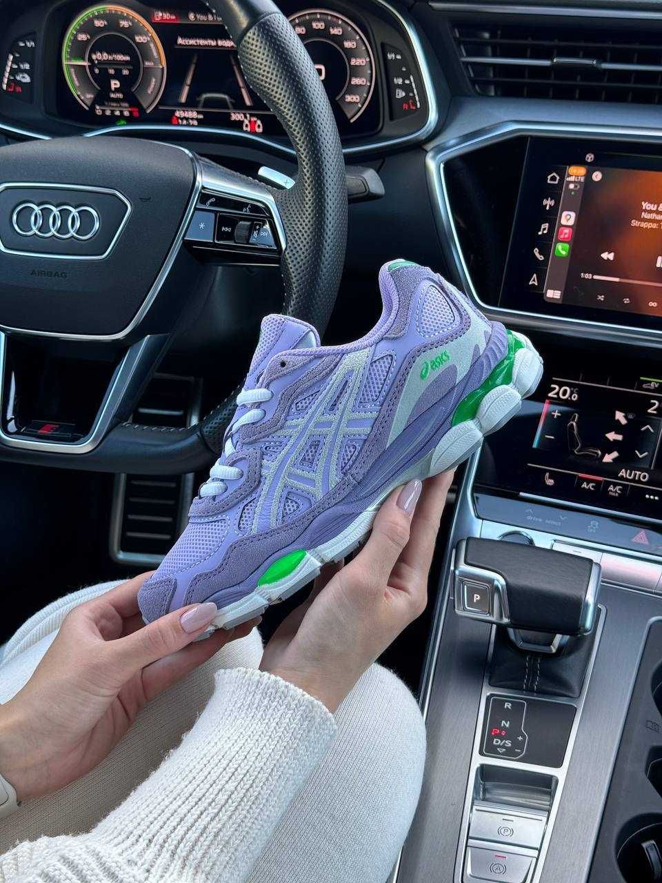 Кросівки жіночі ASICS Gel - NYC, замша/сітка, різні кольори