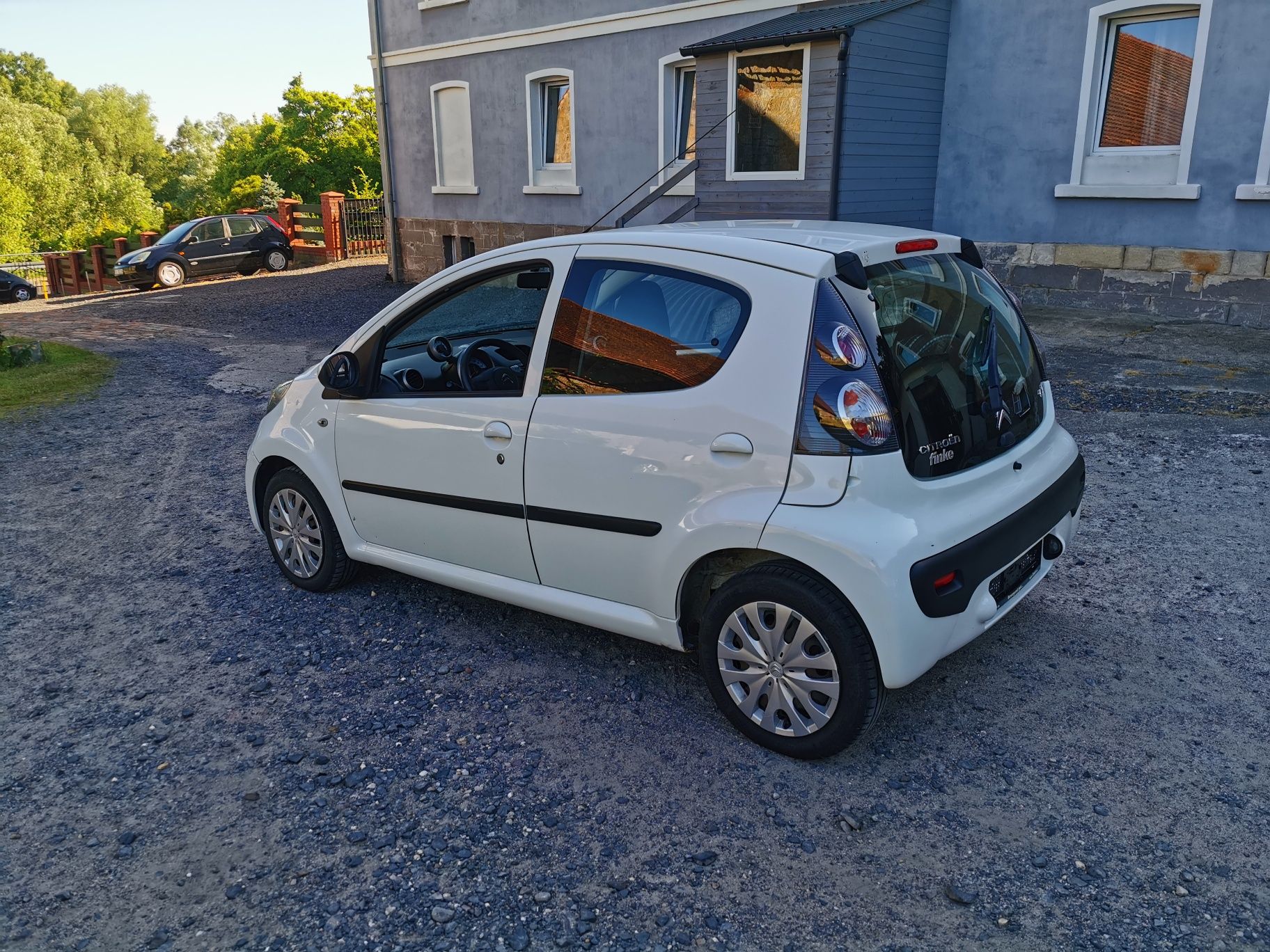 Citroen c1 2012 serwisowany niski przebieg  Aygo peugeot 107