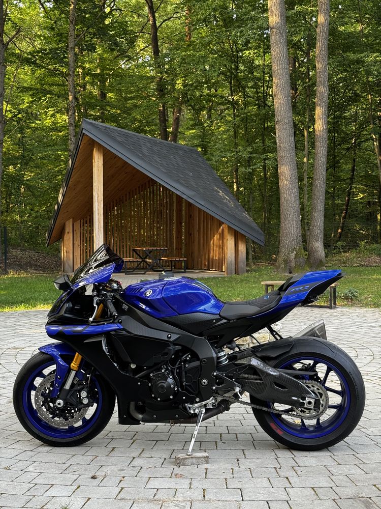 Yamaha YZF-R1 2019 Akrapovic