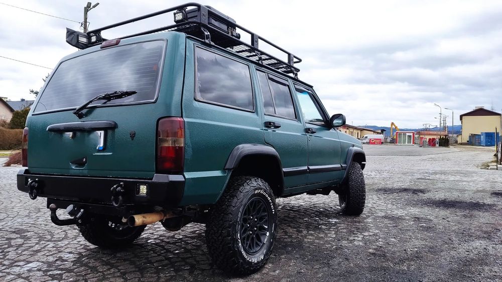 Jeep Cherokee JEEP XJ 1999, 4.0 + GAZ STAN - BDB