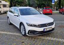 Volkswagen Passat Hybryda plug-in 218KM Super Stan