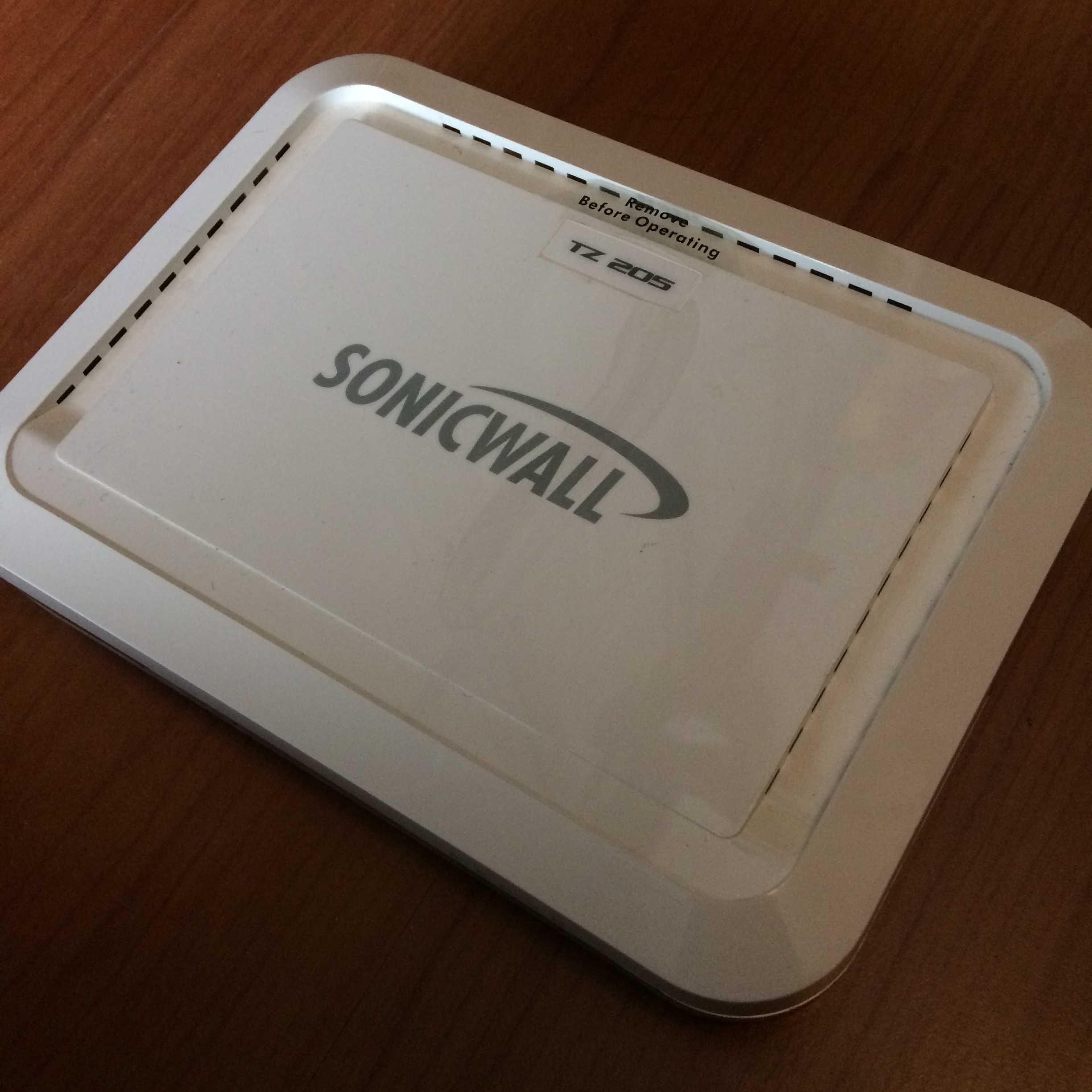 Sonicwall TZ 205 firewall