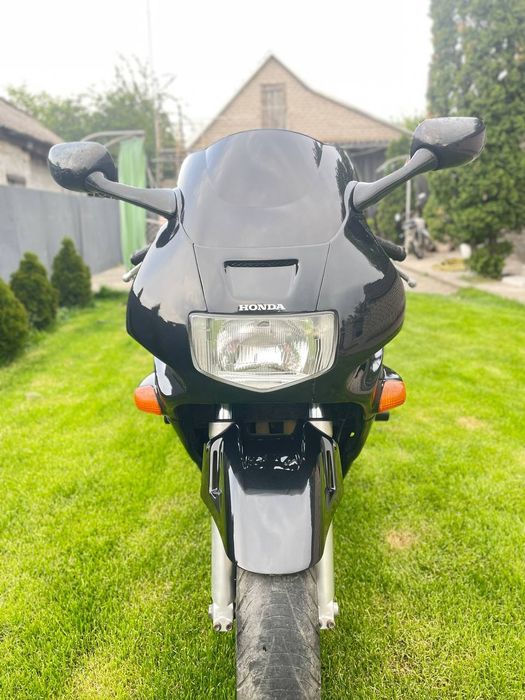 Honda cbr 600 f2