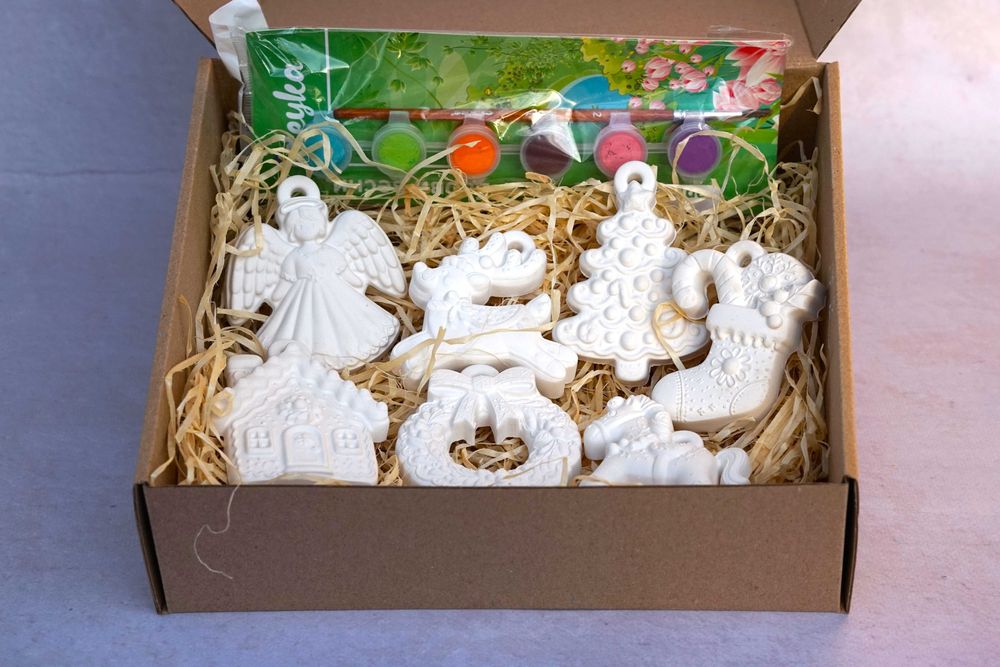 Набір для творчості "Ялинкові прикраси" 7шт гіпсових іграшок.