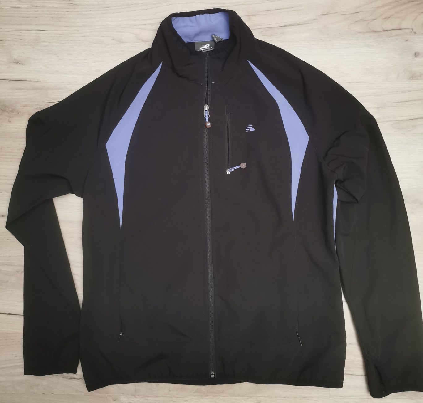 Bluza firmy New Balance. Rozmiar L. Damska
