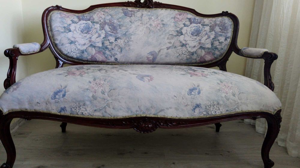 Вінтажний диван та два  кресла