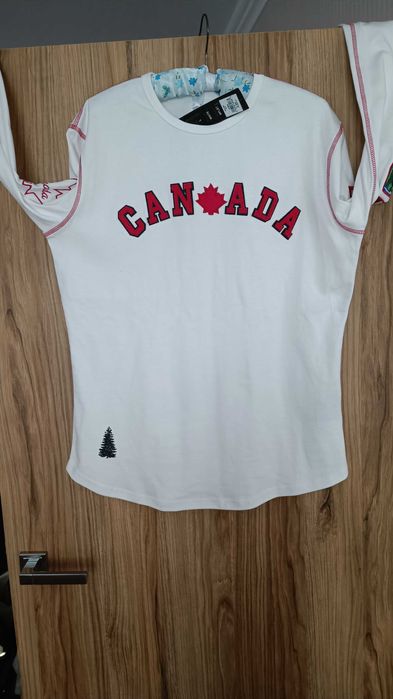 Лонгслів футболка з рукавами Канада 48 р. ( L). Привезена з Канади.