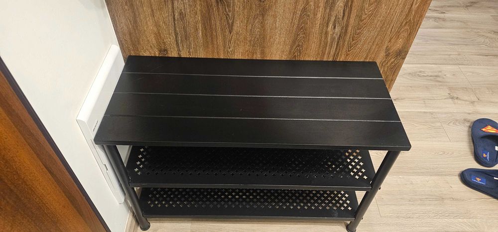 Stylowa i praktyczna półka na buty 79×35×52 cm – jak nowa!