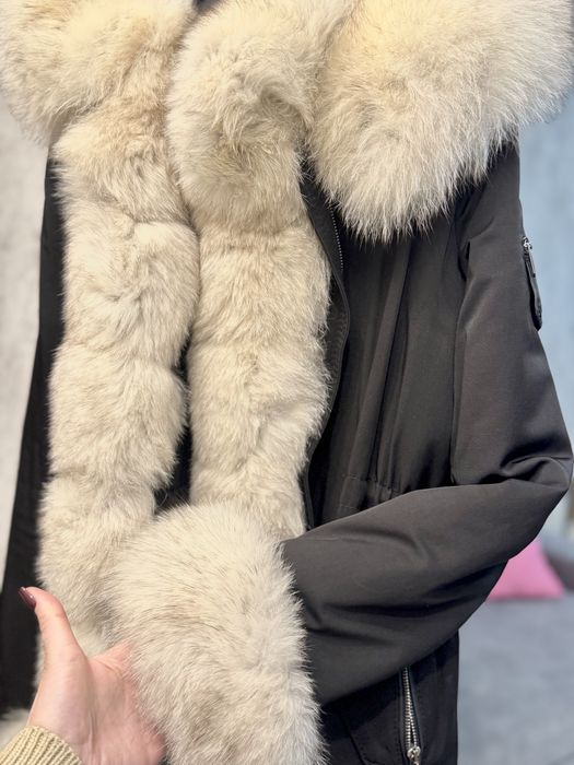 Зимова куртка з  натуральним хутром